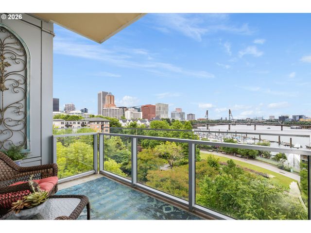 1900 S RIVER Dr 502, Portland, OR 97201
