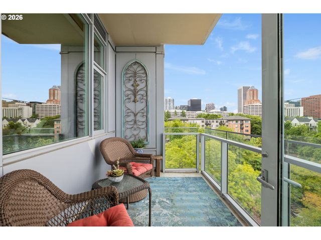 1900 S RIVER Dr 502, Portland, OR 97201