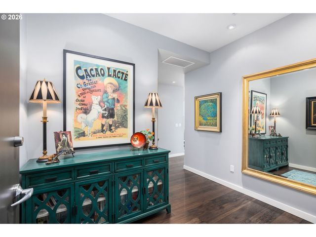 1900 S RIVER Dr 502, Portland, OR 97201