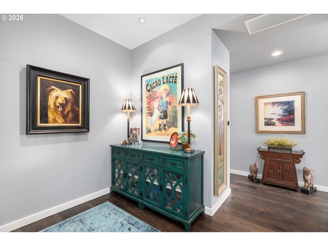 1900 S RIVER Dr 502, Portland, OR 97201