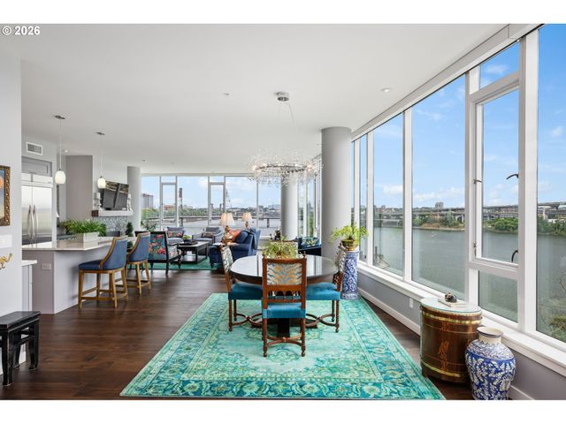 1900 S RIVER Dr 502, Portland, OR 97201