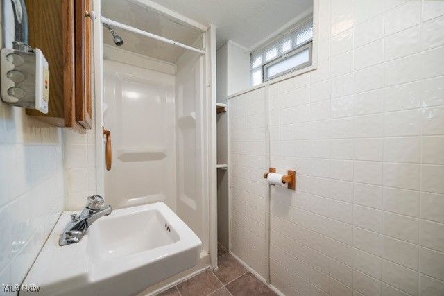 276 Harrison Street, Elyria, OH 44035