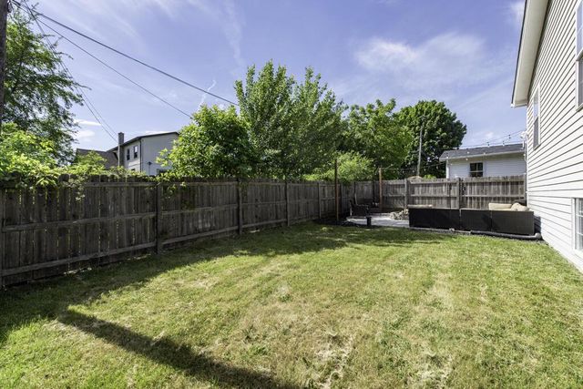 6012 240th AVENUE, Salem, WI 53168