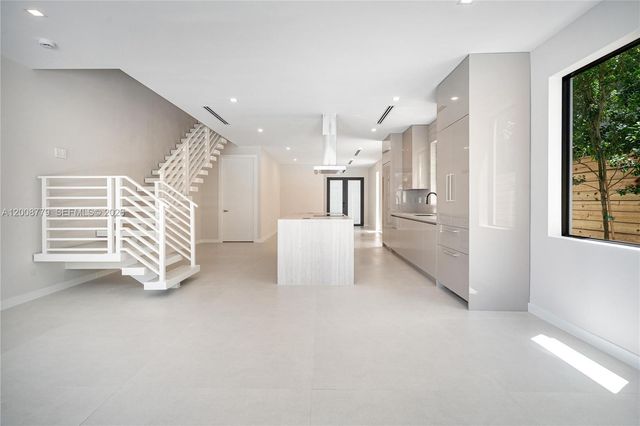 1241 SW 23th 2, Miami, FL 33145