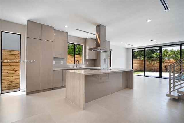 1241 SW 23th 2, Miami, FL 33145