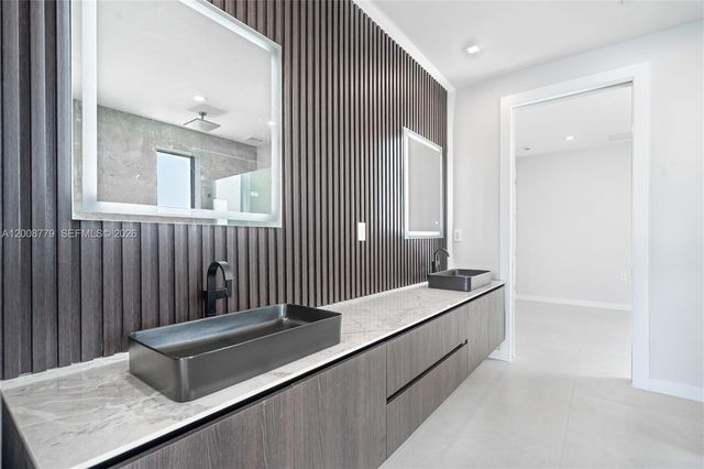 1241 SW 23th 2, Miami, FL 33145