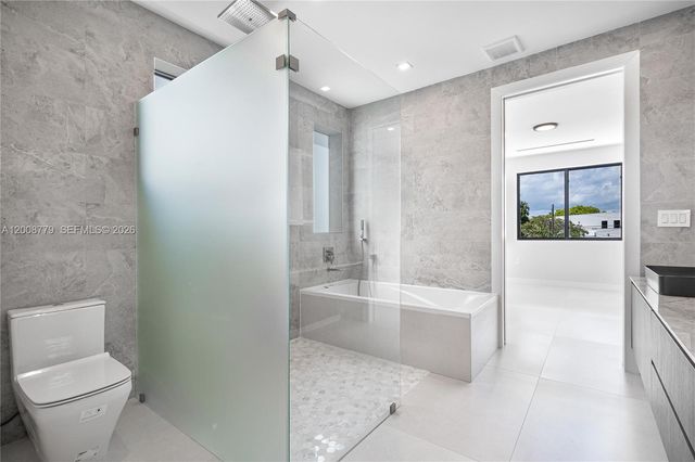 1241 SW 23th 2, Miami, FL 33145