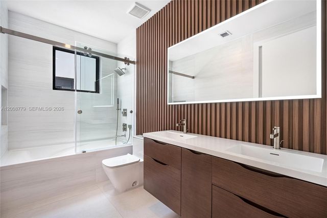 1241 SW 23th 2, Miami, FL 33145