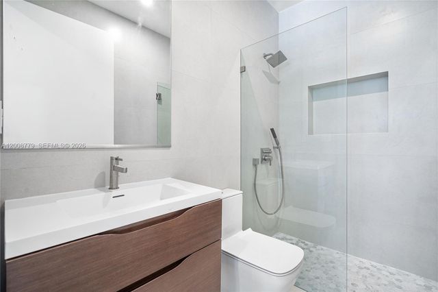 1241 SW 23th 2, Miami, FL 33145