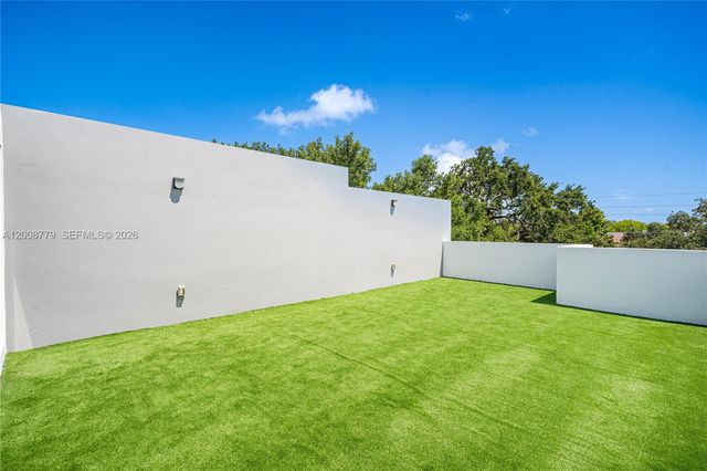 1241 SW 23th 2, Miami, FL 33145