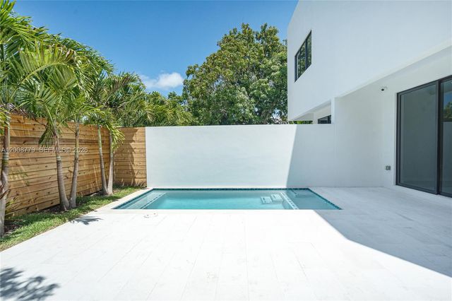 1241 SW 23th 2, Miami, FL 33145