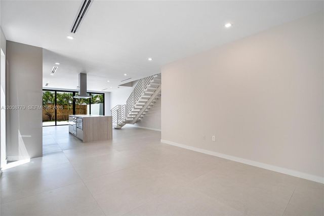 1241 SW 23th 2, Miami, FL 33145