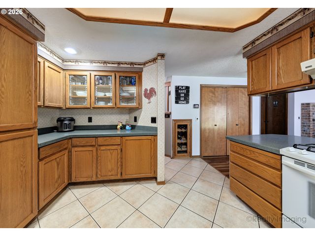 18410 Sw PHEASANT Ln, Beaverton, OR 97003
