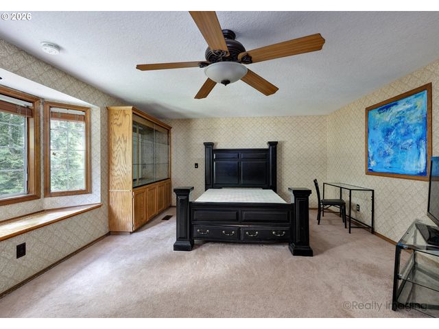 18410 Sw PHEASANT Ln, Beaverton, OR 97003