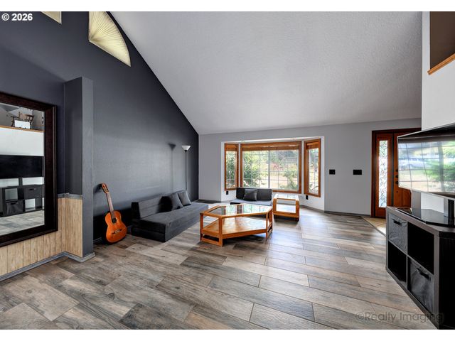 18410 Sw PHEASANT Ln, Beaverton, OR 97003
