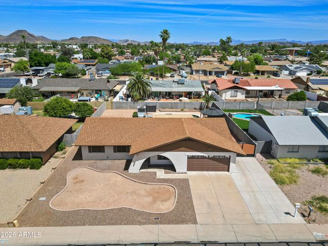 4032 W SAINT JOHN Road, Glendale, AZ 85308