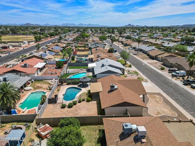 4032 W SAINT JOHN Road, Glendale, AZ 85308