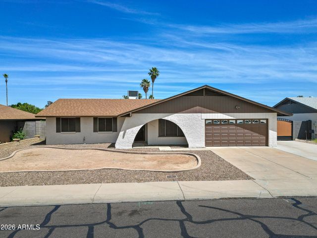 4032 W SAINT JOHN Road, Glendale, AZ 85308