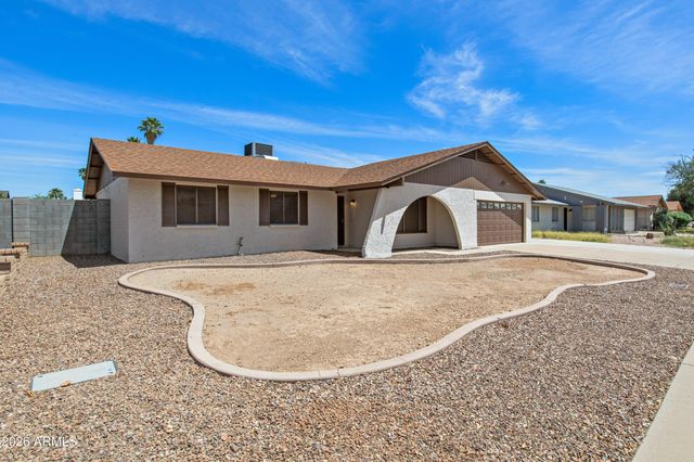 4032 W SAINT JOHN Road, Glendale, AZ 85308