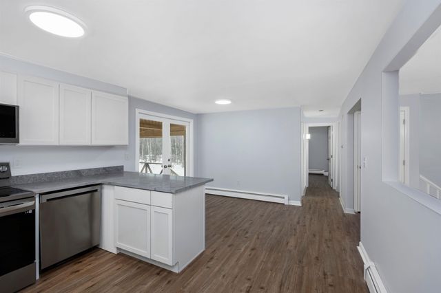 110 Main Street, Sandown, NH 03873