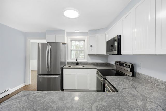 110 Main Street, Sandown, NH 03873