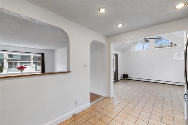 4 Maywood Terrace, Woburn, MA 01801