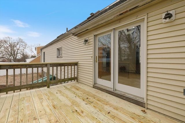 4 Maywood Terrace, Woburn, MA 01801