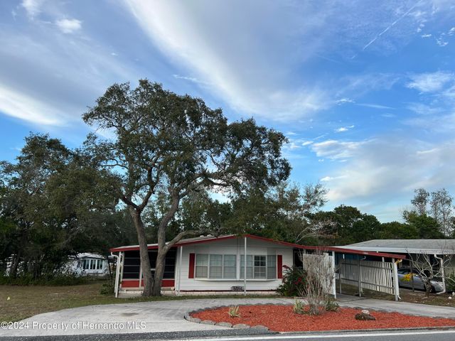 8591 Highpoint Boulevard, Brooksville, FL 34613