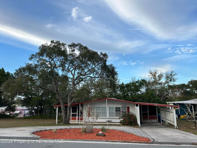 8591 Highpoint Boulevard, Brooksville, FL 34613