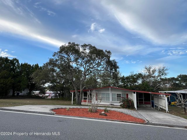 8591 Highpoint Boulevard, Brooksville, FL 34613