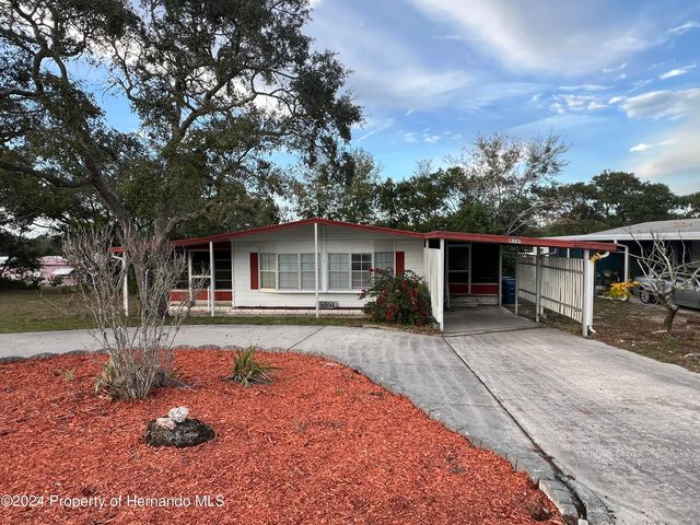 8591 Highpoint Boulevard, Brooksville, FL 34613