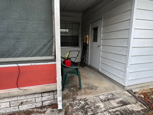 8591 Highpoint Boulevard, Brooksville, FL 34613