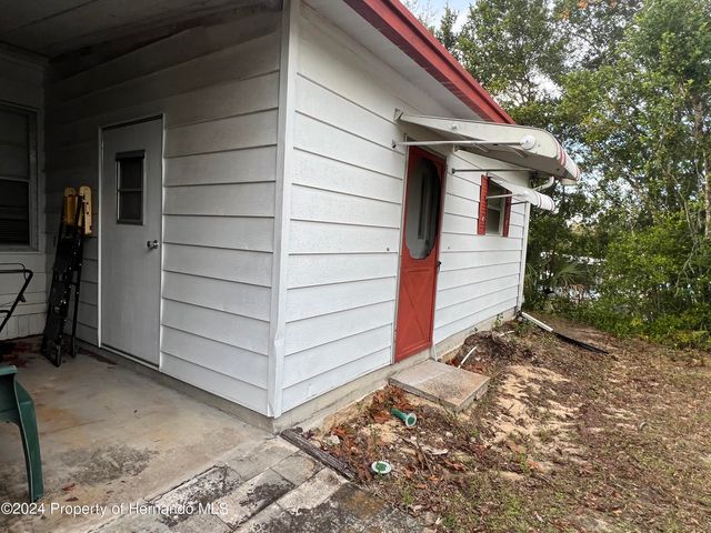 8591 Highpoint Boulevard, Brooksville, FL 34613