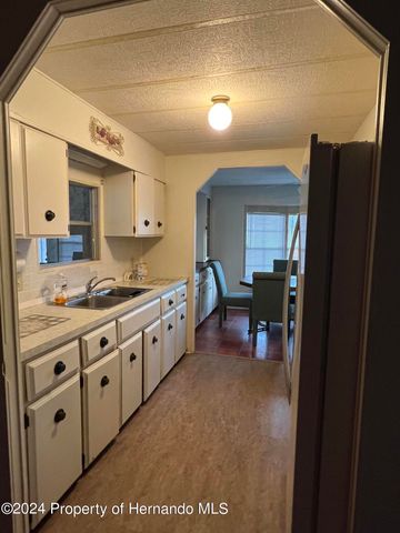 8591 Highpoint Boulevard, Brooksville, FL 34613