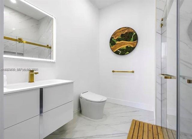 2225 NE 19th Street, Fort Lauderdale, FL 33305