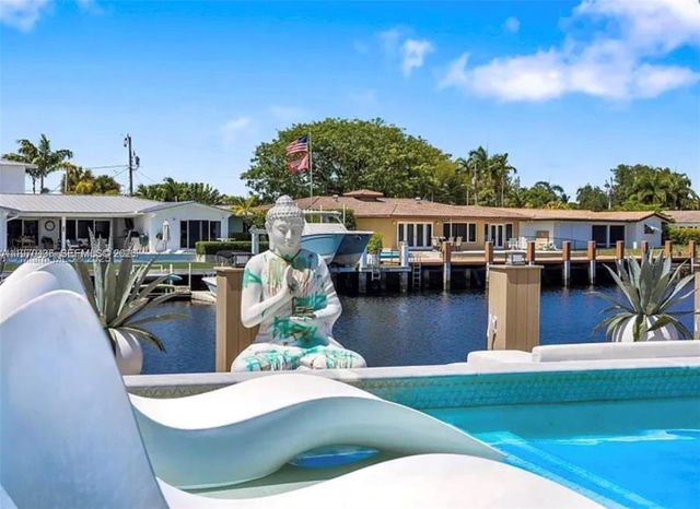 2225 NE 19th Street, Fort Lauderdale, FL 33305