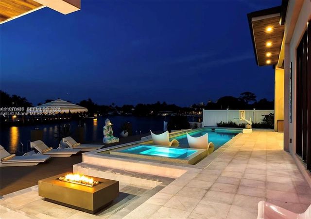 2225 NE 19th Street, Fort Lauderdale, FL 33305