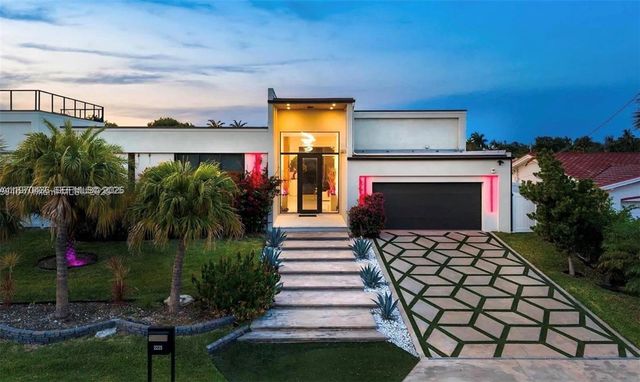 2225 NE 19th Street, Fort Lauderdale, FL 33305