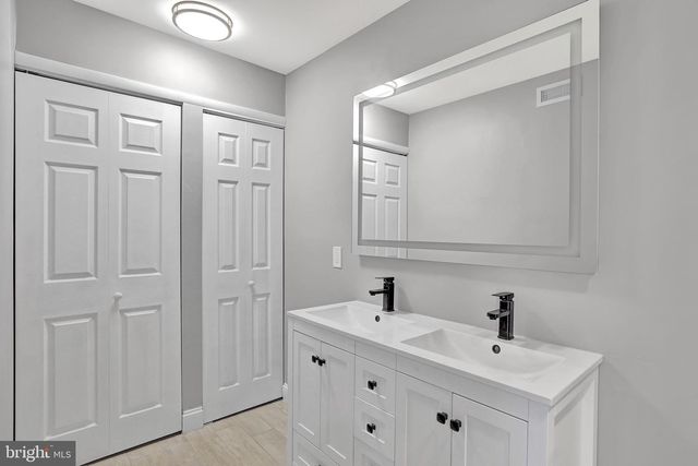2106 SANDRA RD, Voorhees, NJ 08043