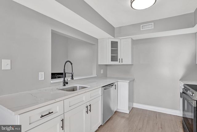 2106 SANDRA RD, Voorhees, NJ 08043
