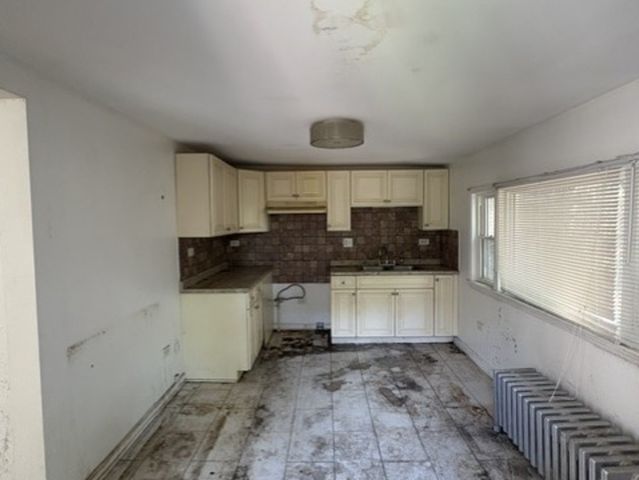 7837 S Dobson Avenue, Chicago, IL 60619