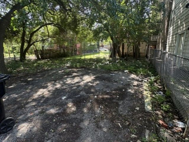 7837 S Dobson Avenue, Chicago, IL 60619