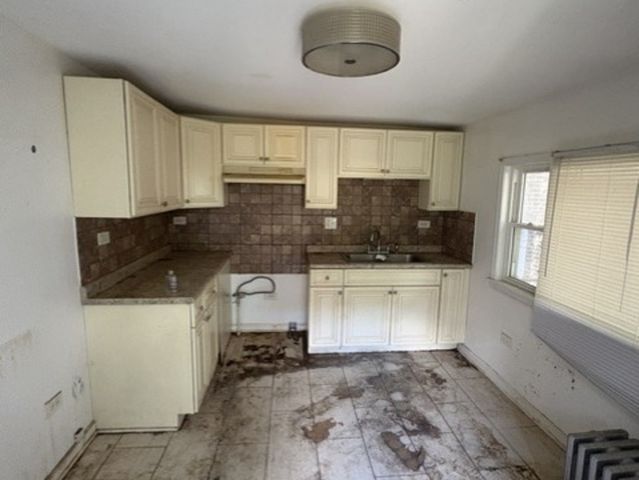 7837 S Dobson Avenue, Chicago, IL 60619