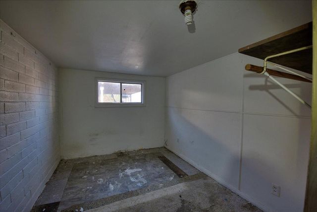 968 Virginia Ave, Olivehurst, CA 95961