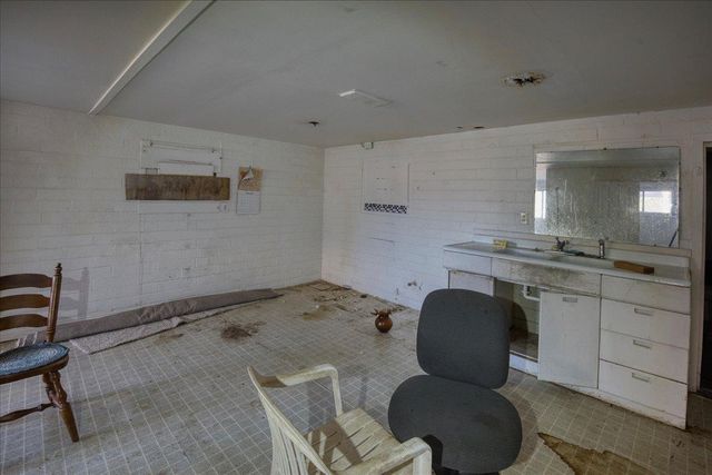 968 Virginia Ave, Olivehurst, CA 95961