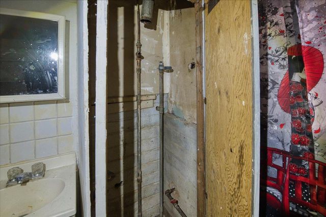 968 Virginia Ave, Olivehurst, CA 95961