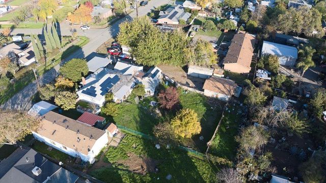 968 Virginia Ave, Olivehurst, CA 95961