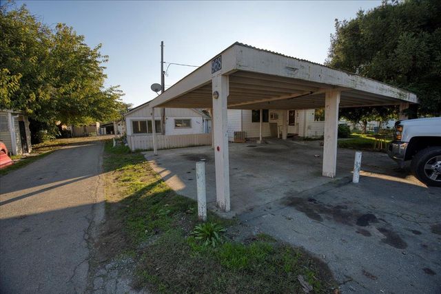 968 Virginia Ave, Olivehurst, CA 95961
