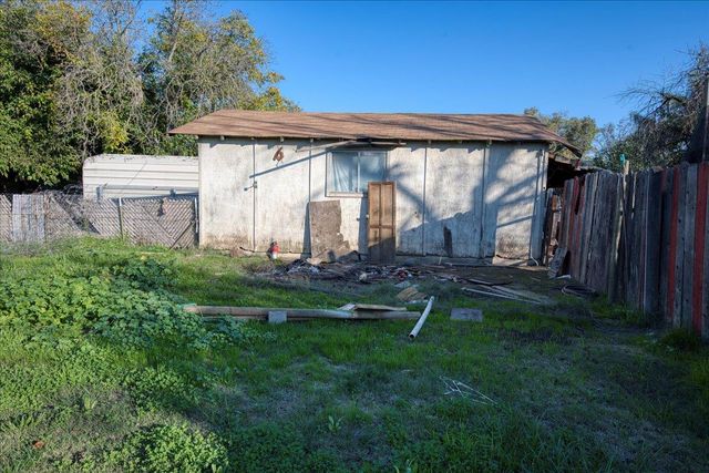 968 Virginia Ave, Olivehurst, CA 95961