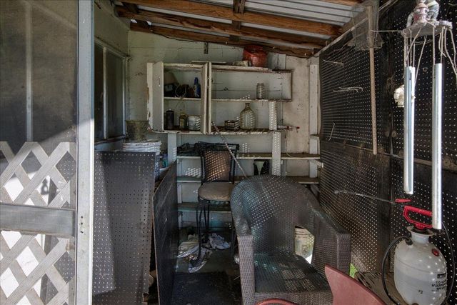 968 Virginia Ave, Olivehurst, CA 95961